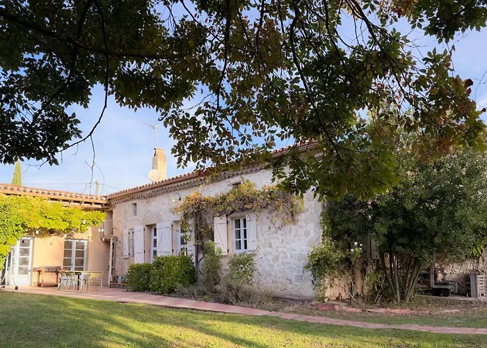 My With Swimming Pool Semesterbostad